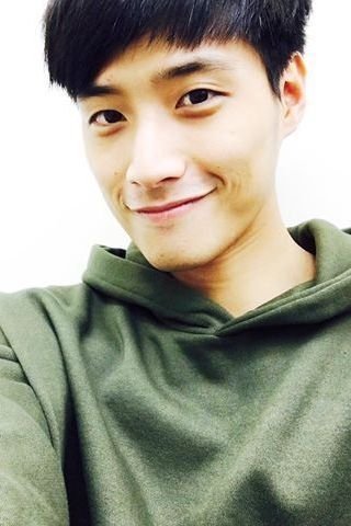 Aric Chen image