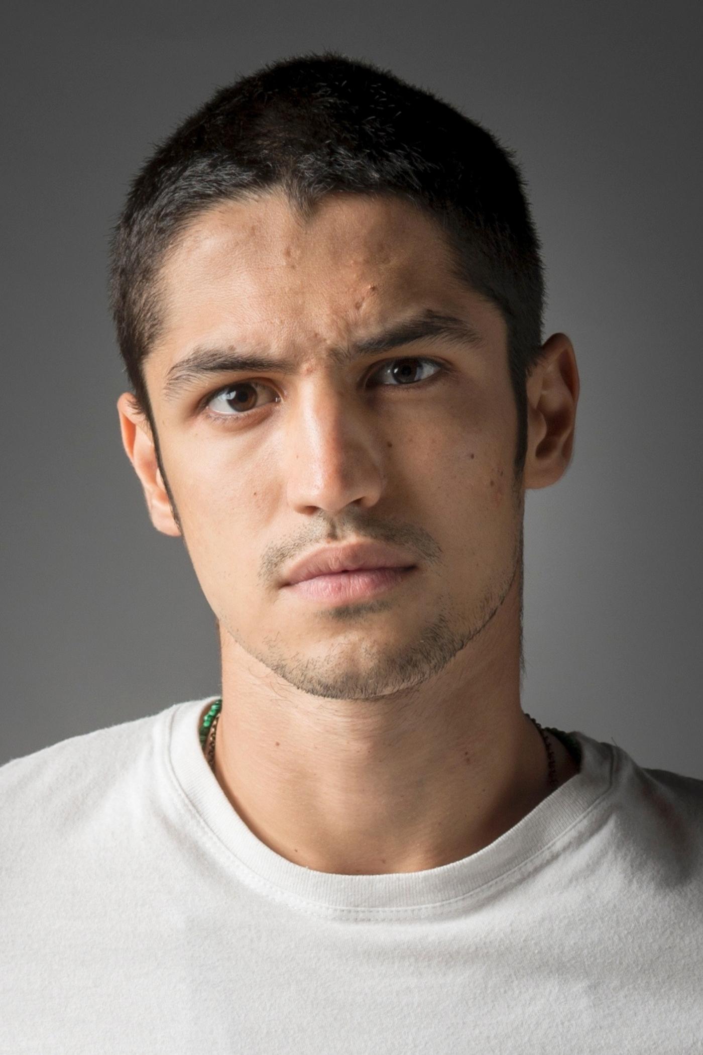 Gabriel Leone image