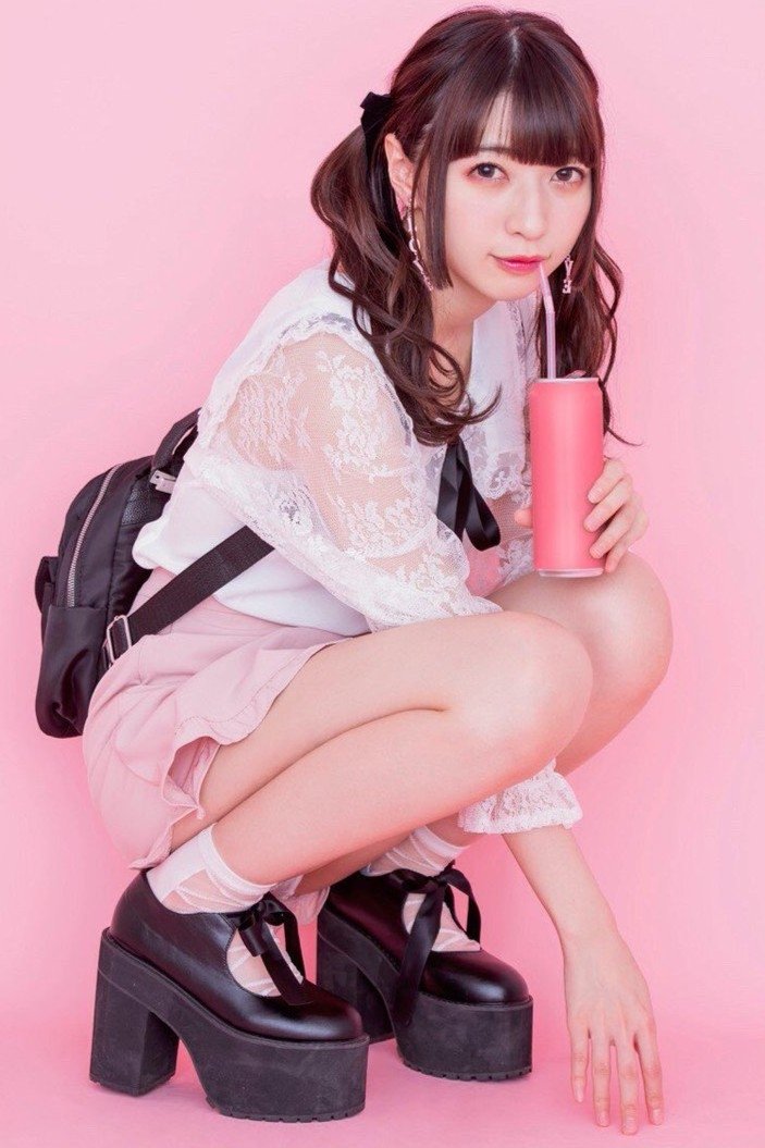 足立 める image