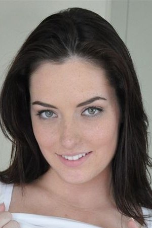 Nikki Lavay image