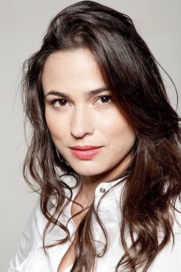 Paula Castaño image
