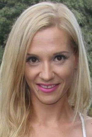 Aina Smith image