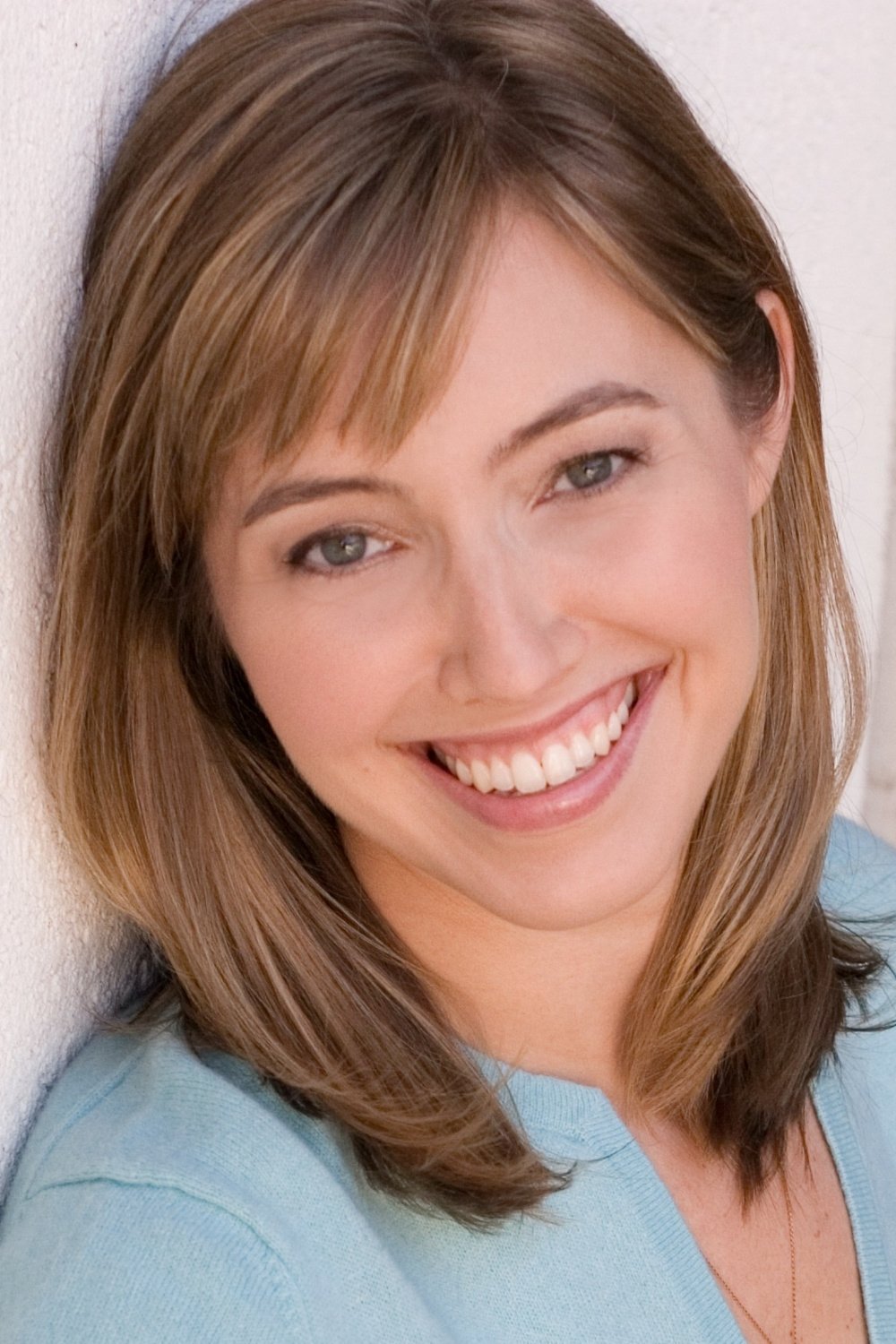 Emily Bach image