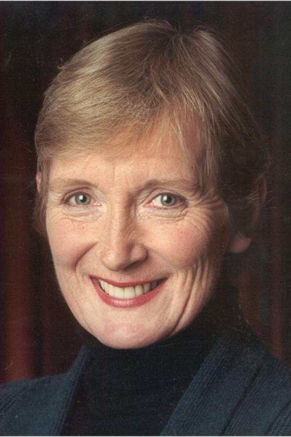 Helen Moulder image