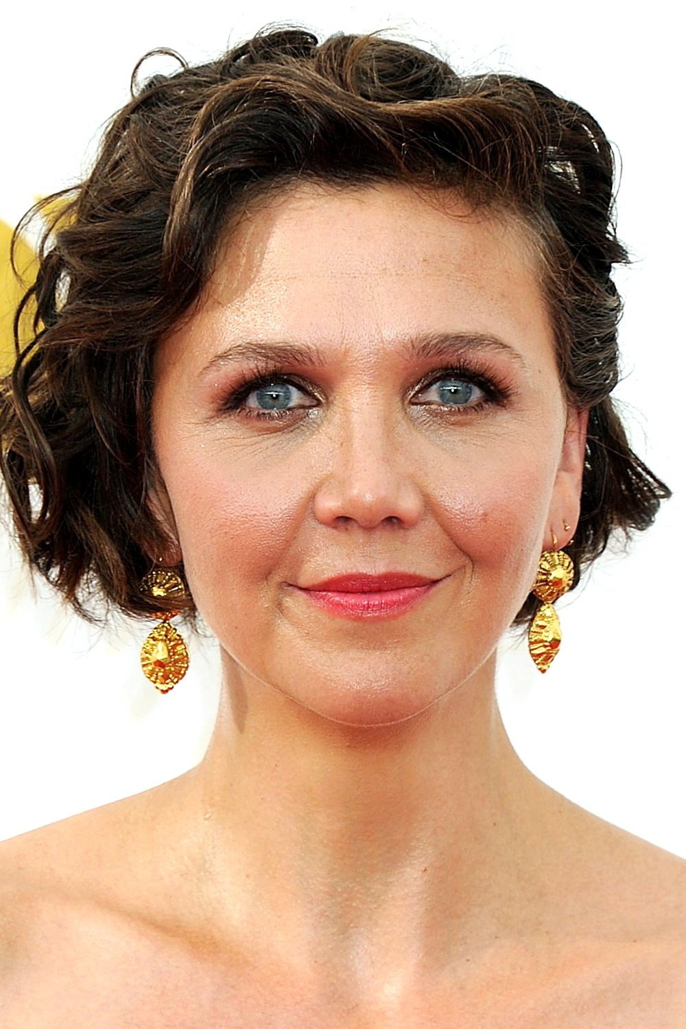 Maggie Gyllenhaal - Watch Viooz Maggie Gyllenhaal
