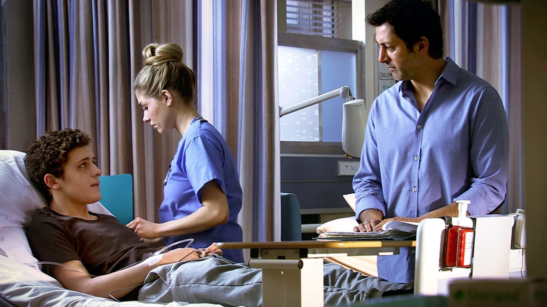 Holby City • S15E35