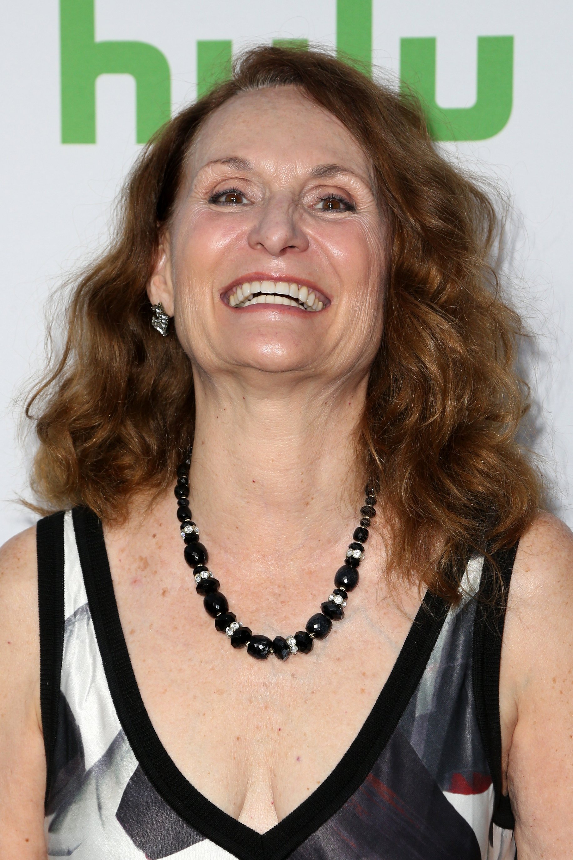 beth grant wonderfalls beth grant wonderfalls