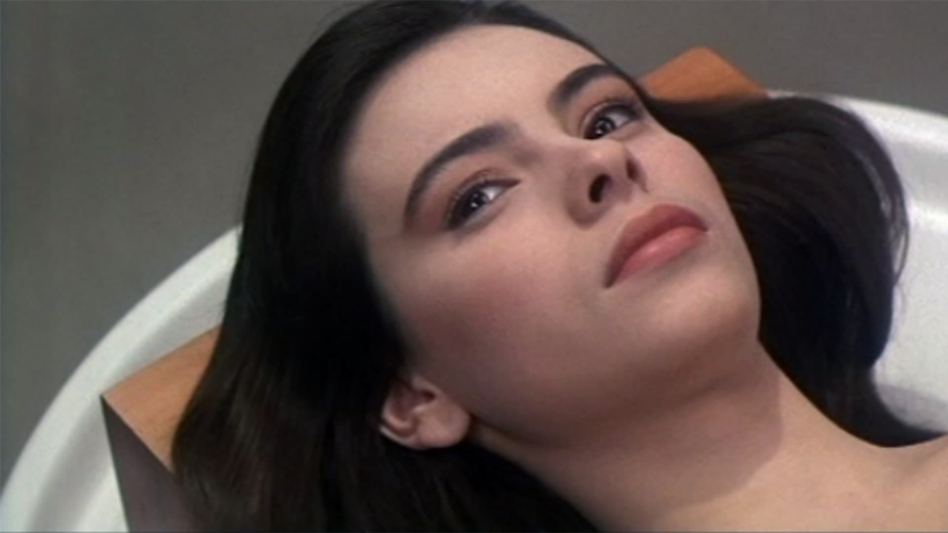 Mathilda May As Space Girl In Lifeforce Lifeforce Movie Space Girl Sci Fi Characters