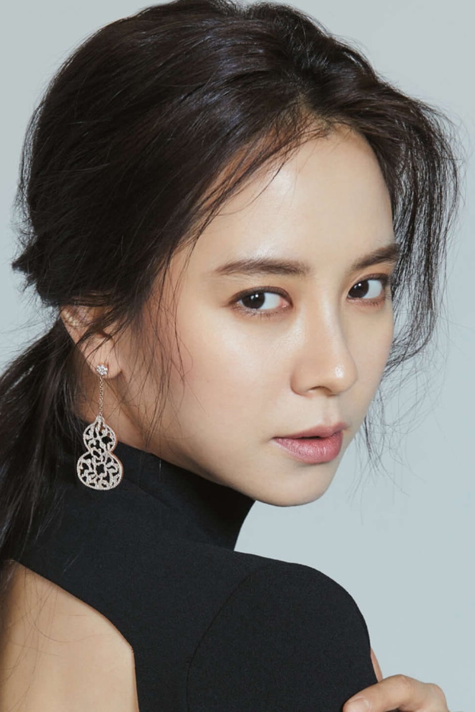 twenty2 blog: Song Ji Hyo in 1st Look Vol. 142 | Fashion 