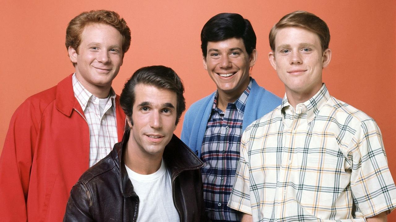Happy Days Season 4 Episode 1 : Fonzie Loves Pinky  (1)