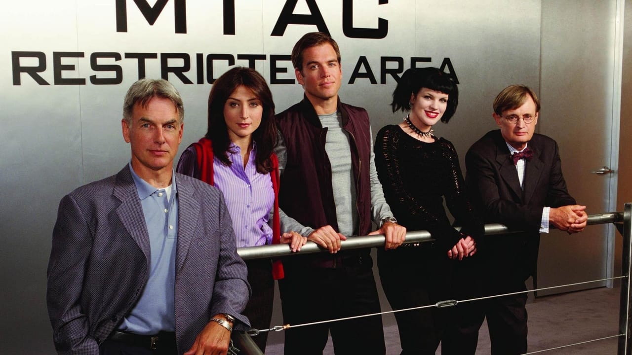 NCIS - Season 13 Episode 1 : Stop the Bleeding
