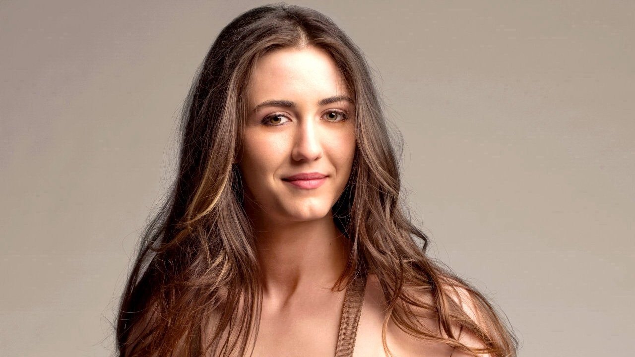 Californication - Season 4 Episode 1 : Exile on Main St.