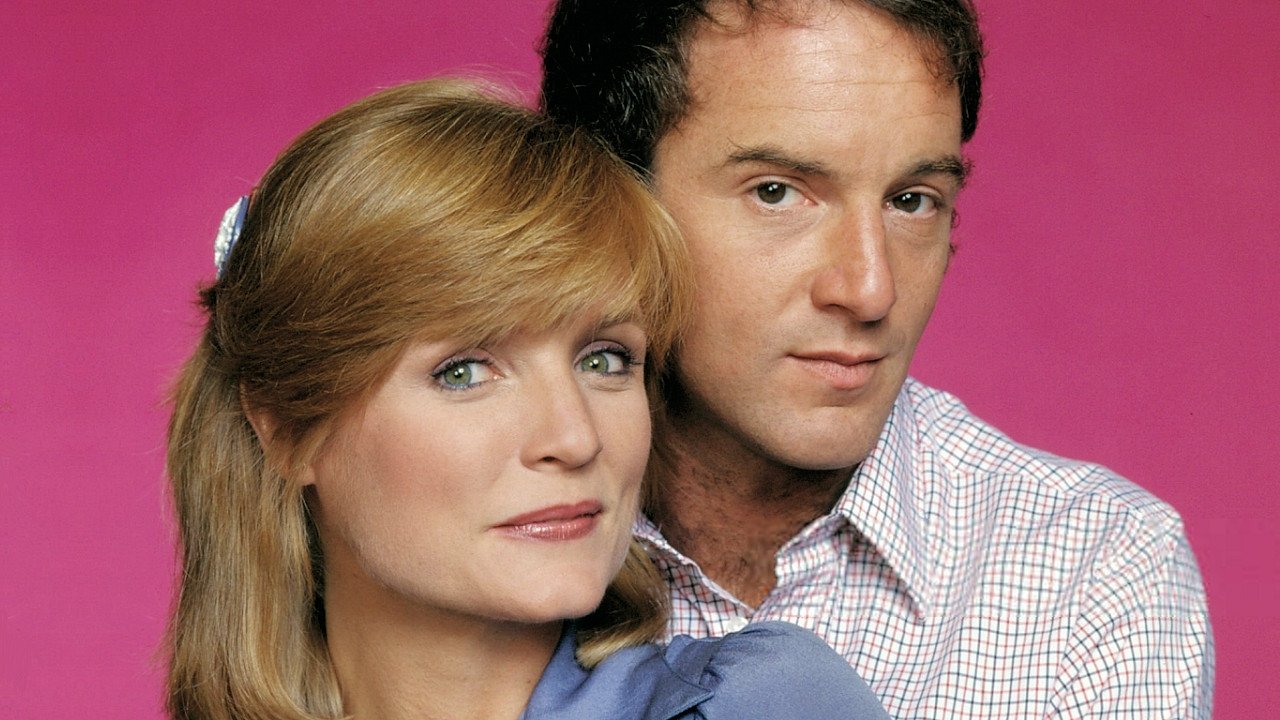 Knots Landing - Season 11 Episode 10 : Never Judge a Book By Its Cover