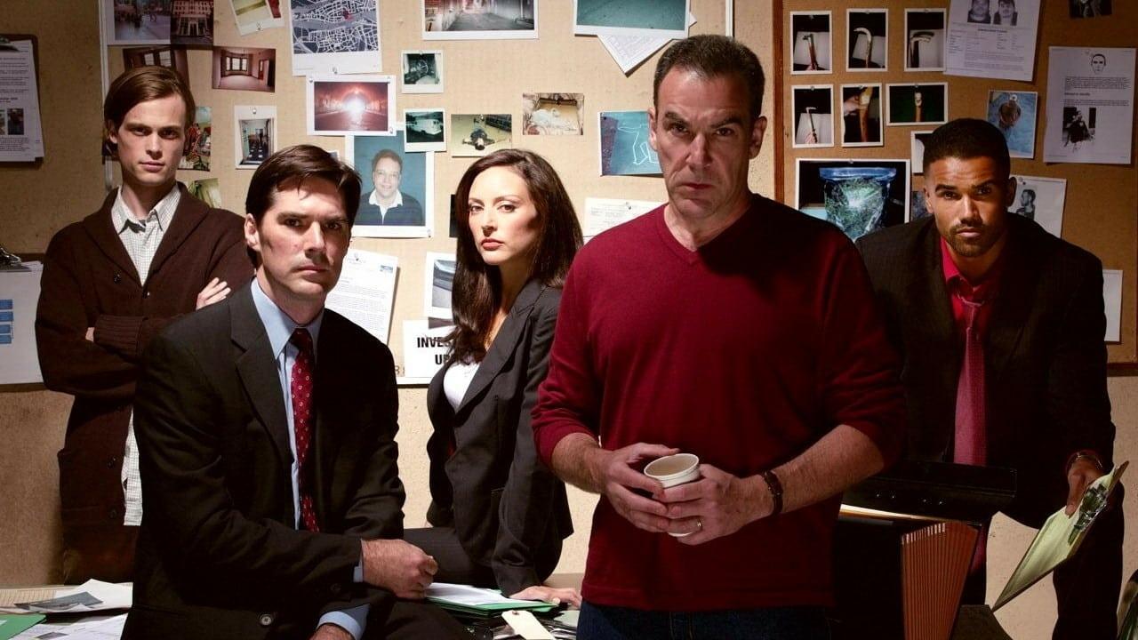 Criminal Minds - Season 5 Episode 22 : The Internet Is Forever