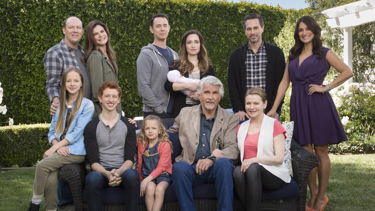 Life in Pieces Season 2 Episode 14 : Facebook Fish Planner Backstage