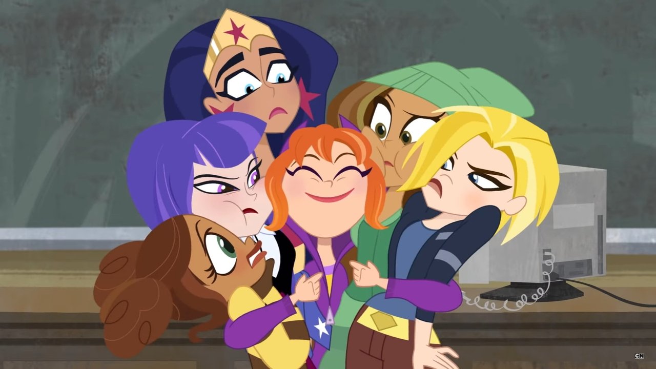 DC Super Hero Girls Season 1 Episode 11 : #ShockItToMe