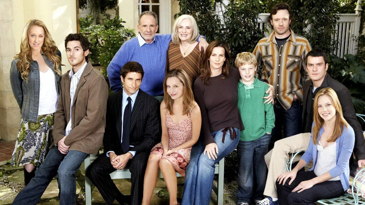 Brothers and Sisters - Season 3 Episode 8 : Going Once... Going Twice