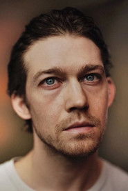 Joe Alwyn is Collectibles Appraiser / Passenger / Joseph