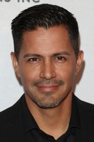 Image Jay Hernandez