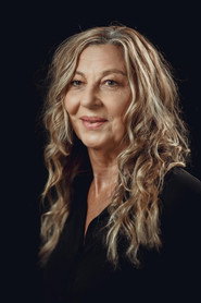 Maureen Shillington is Rosa