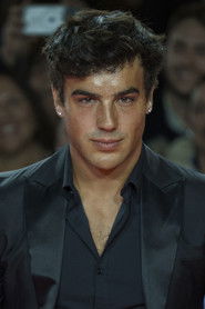 Óscar Casas is Tomás