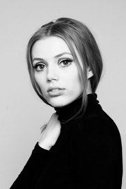 Grace Van Dien Grace Van Dien