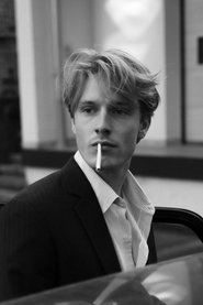 Louis Hofmann Louis Hofmann