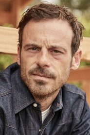 Scoot McNairy Scoot McNairy