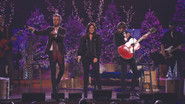 Lady Antebellum Live - On This Winter's Night
