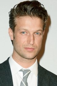 Peter Scanavino is Dominick 'Sonny' Carisi Jr.