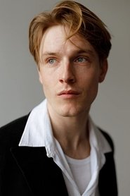 Louis Hofmann Louis Hofmann