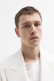 Гаррис Дикинсон Гаррис Дикинсон