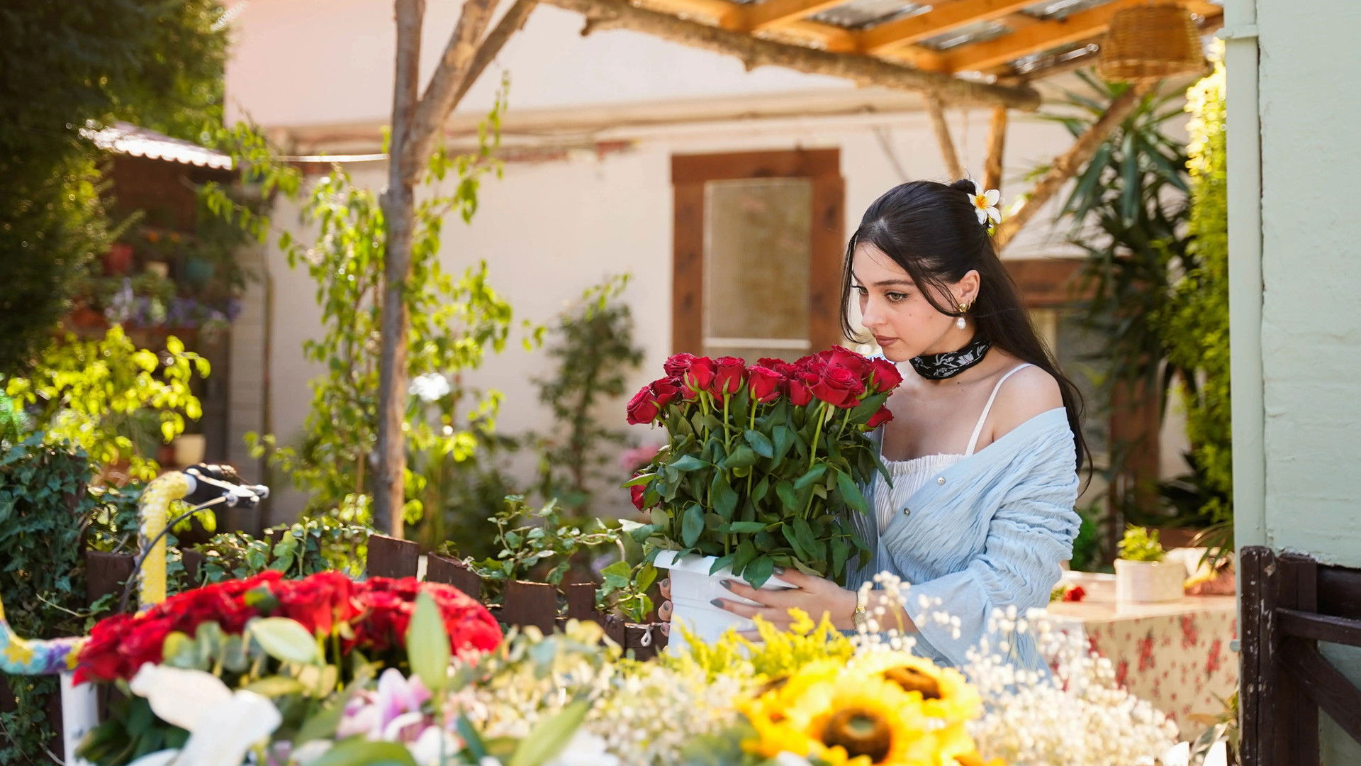 Sins and Roses Season 1 Episode 9 : Episode 9