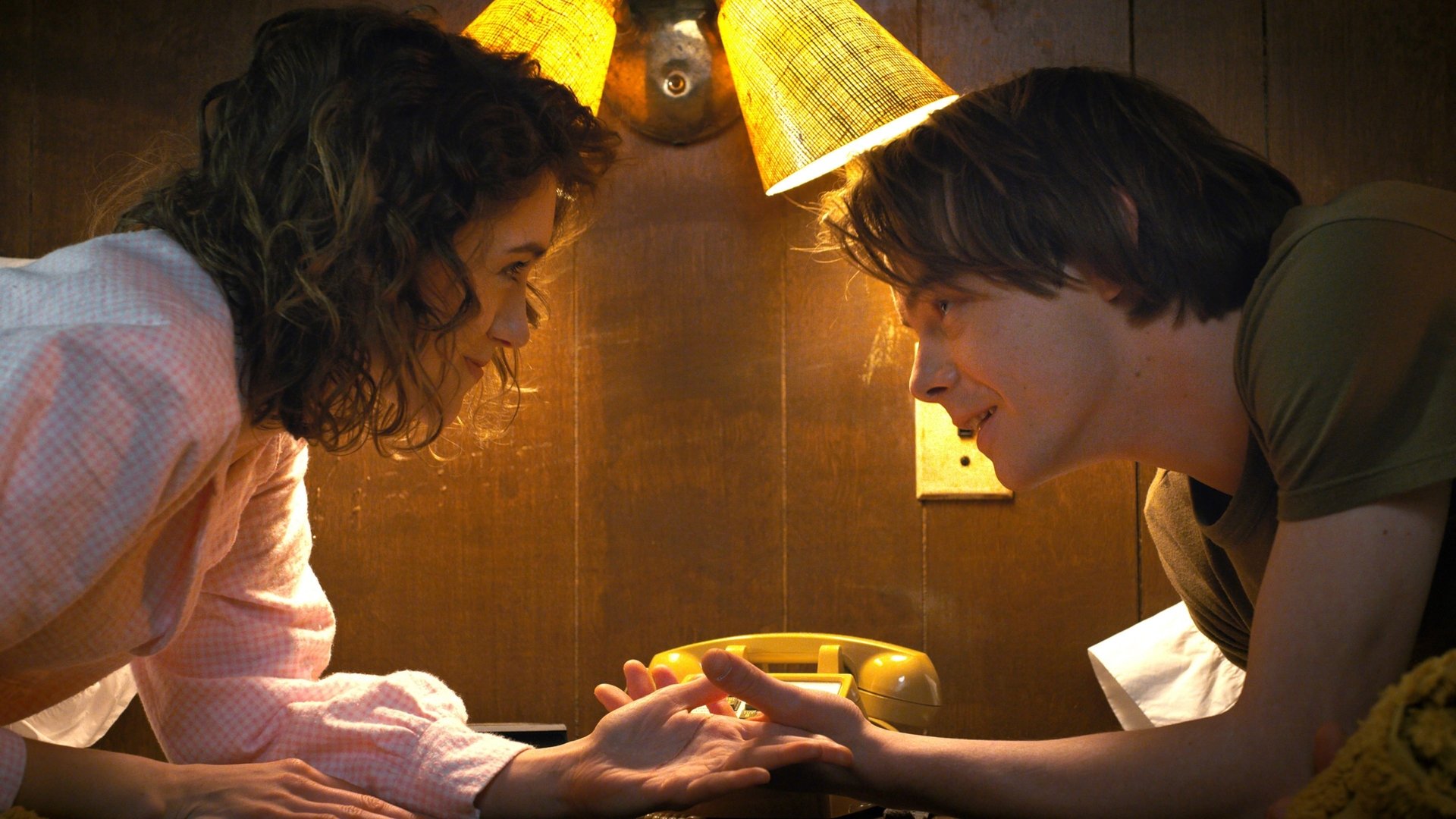 Stranger Things Season 4 Episode 3 : Chapter Three: The Monster and the Superhero