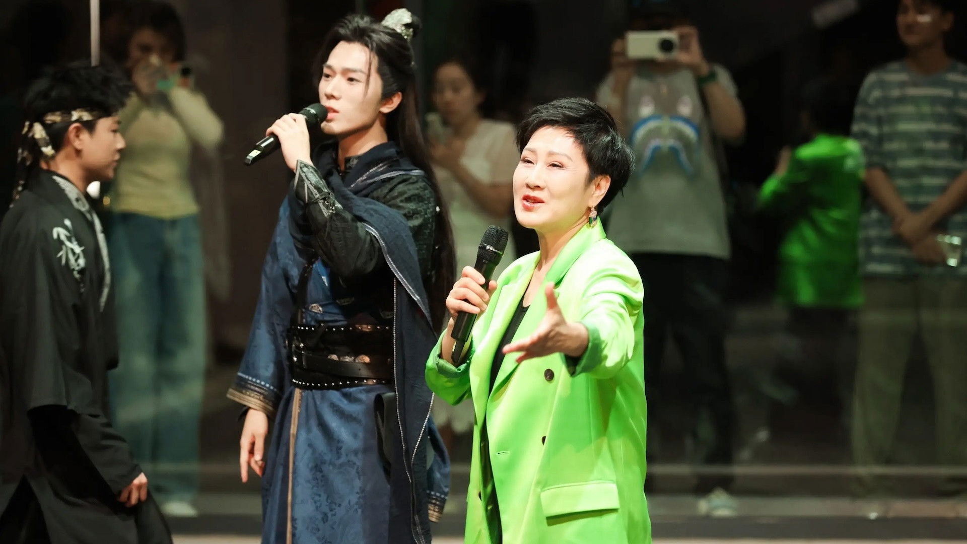 æ±åÂ·åäºåºæ¬¢è Season 1 Episode 15 : Episode 15