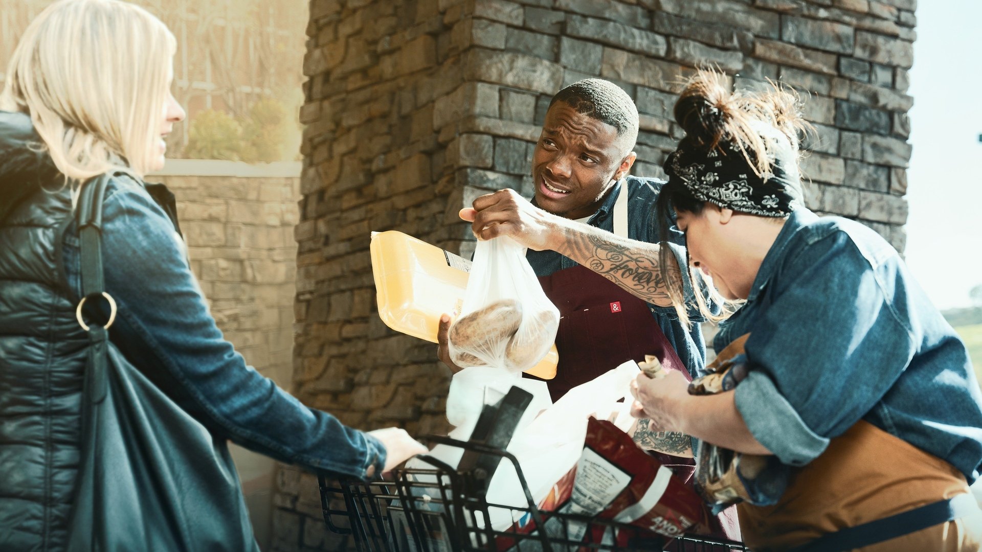 Supermarket Stakeout Season 5 Episode 11 : Cold & Hot in the Lot