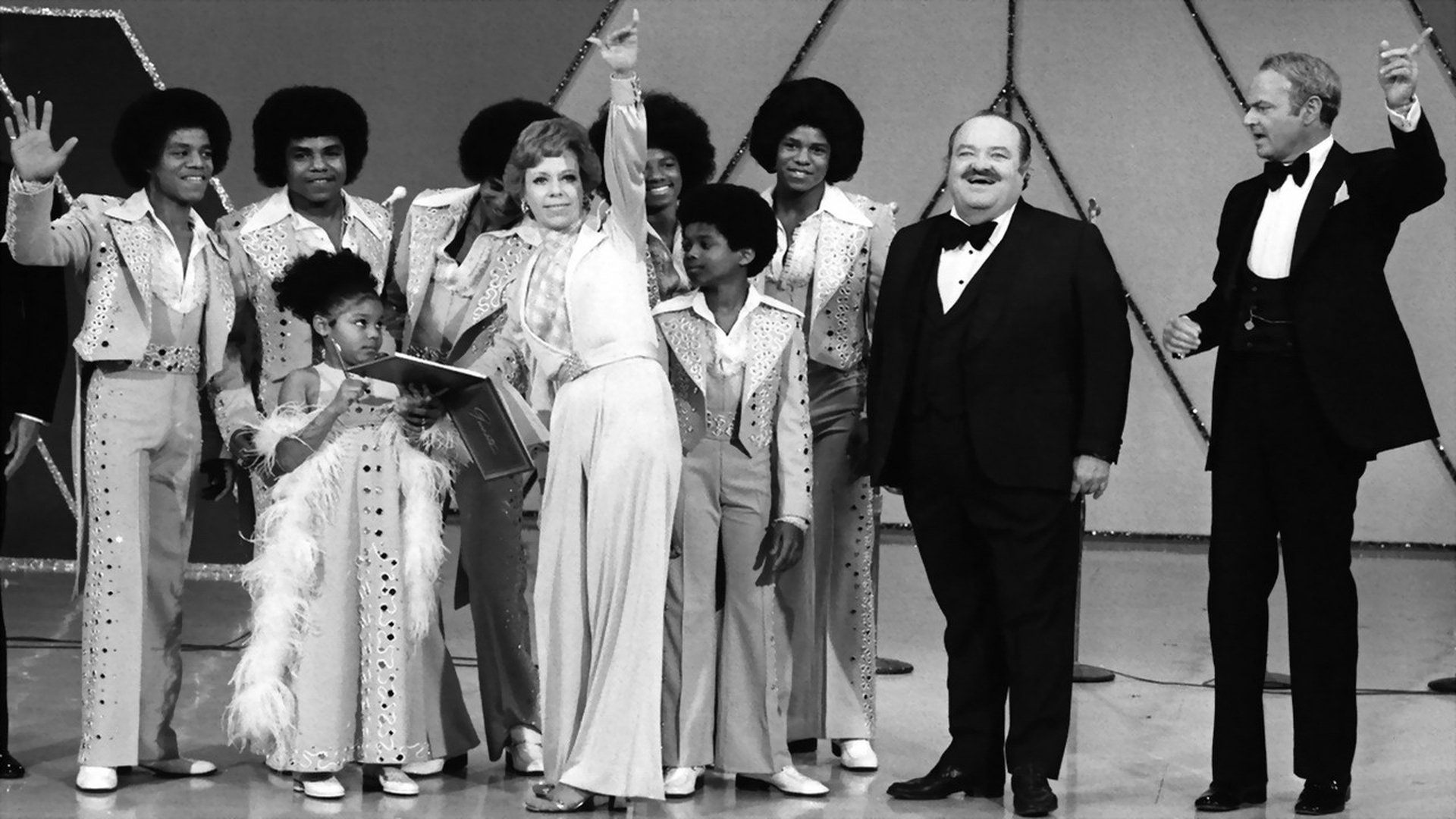 The Carol Burnett Show Season 9 Episode 1 : Episode 208