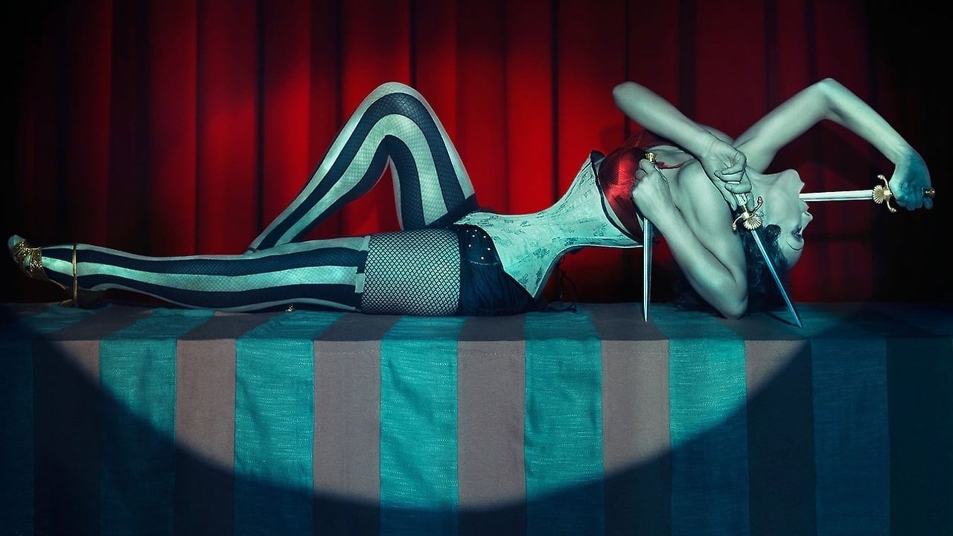 American Horror Story Season 2 Episode 13 : Madness Ends