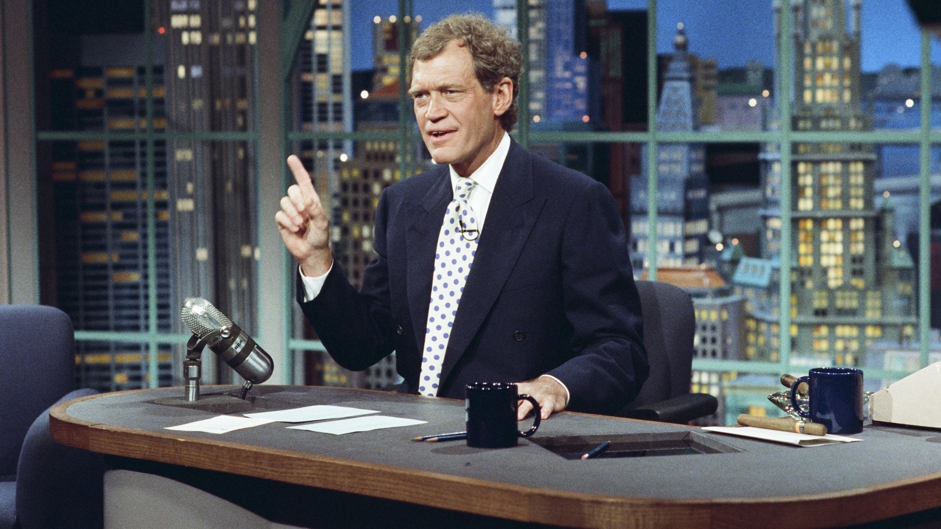 Late Show with David Letterman Season 4 Episode 88 : Tony Danza, Desmond Howard, Helena Bonham Carter