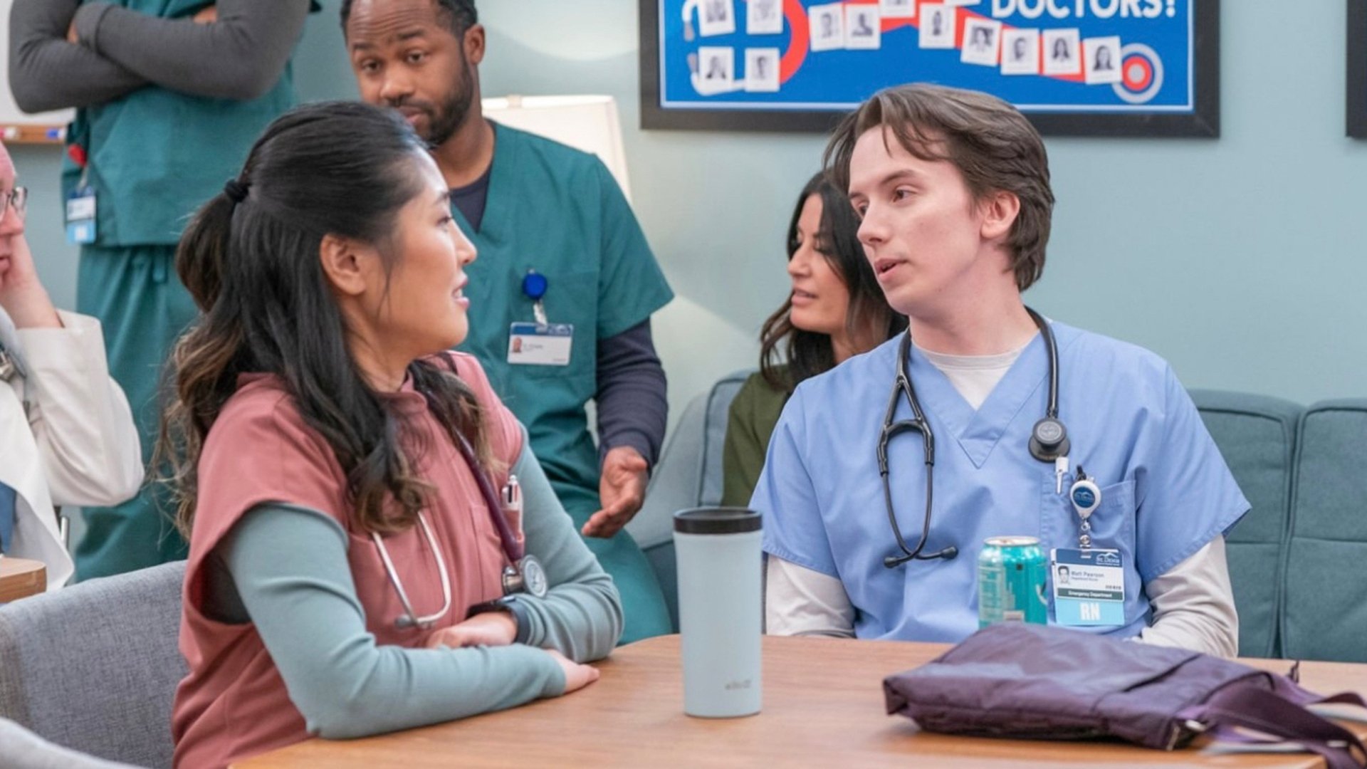 St. Denis Medical Season 1 Episode 6 : Ho-Ho-Hollo