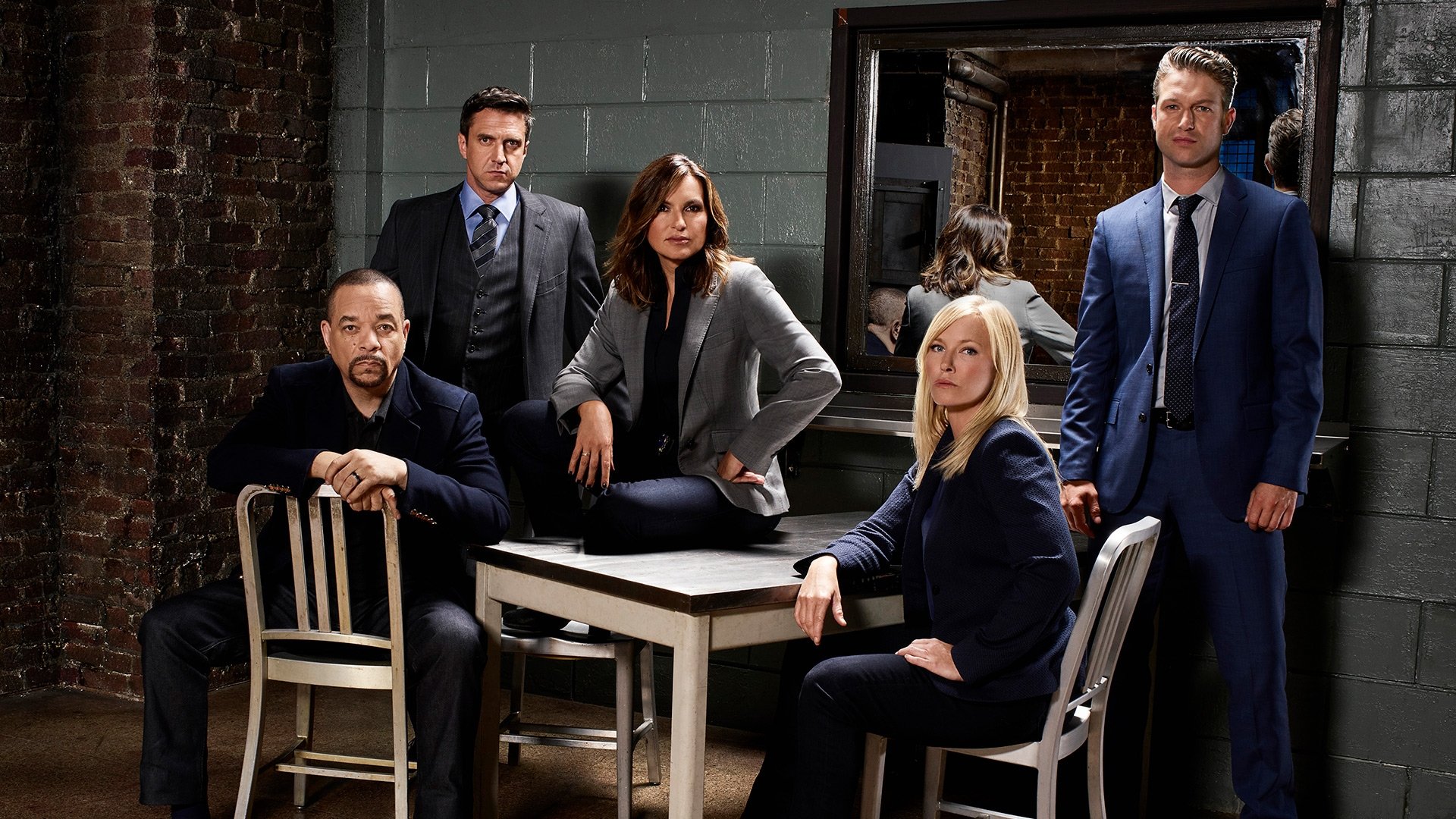 Law & Order: Special Victims Unit Season 14 Episode 11 : Beautiful Frame