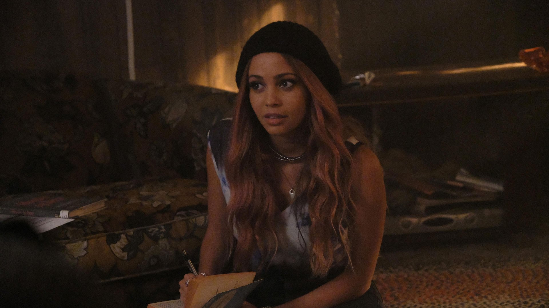 Riverdale Season 4 Episode 16 : Chapter Seventy-Three: The Locked Room