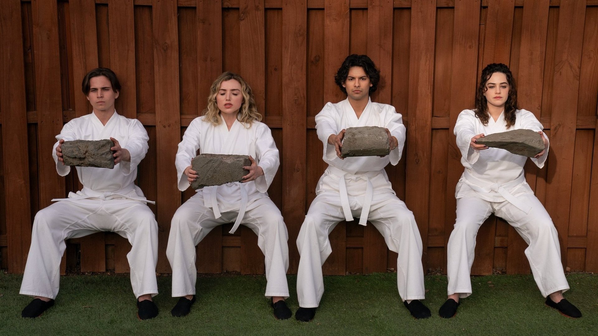 Cobra Kai Season 5 Episode 1 : Long, Long Way from Home