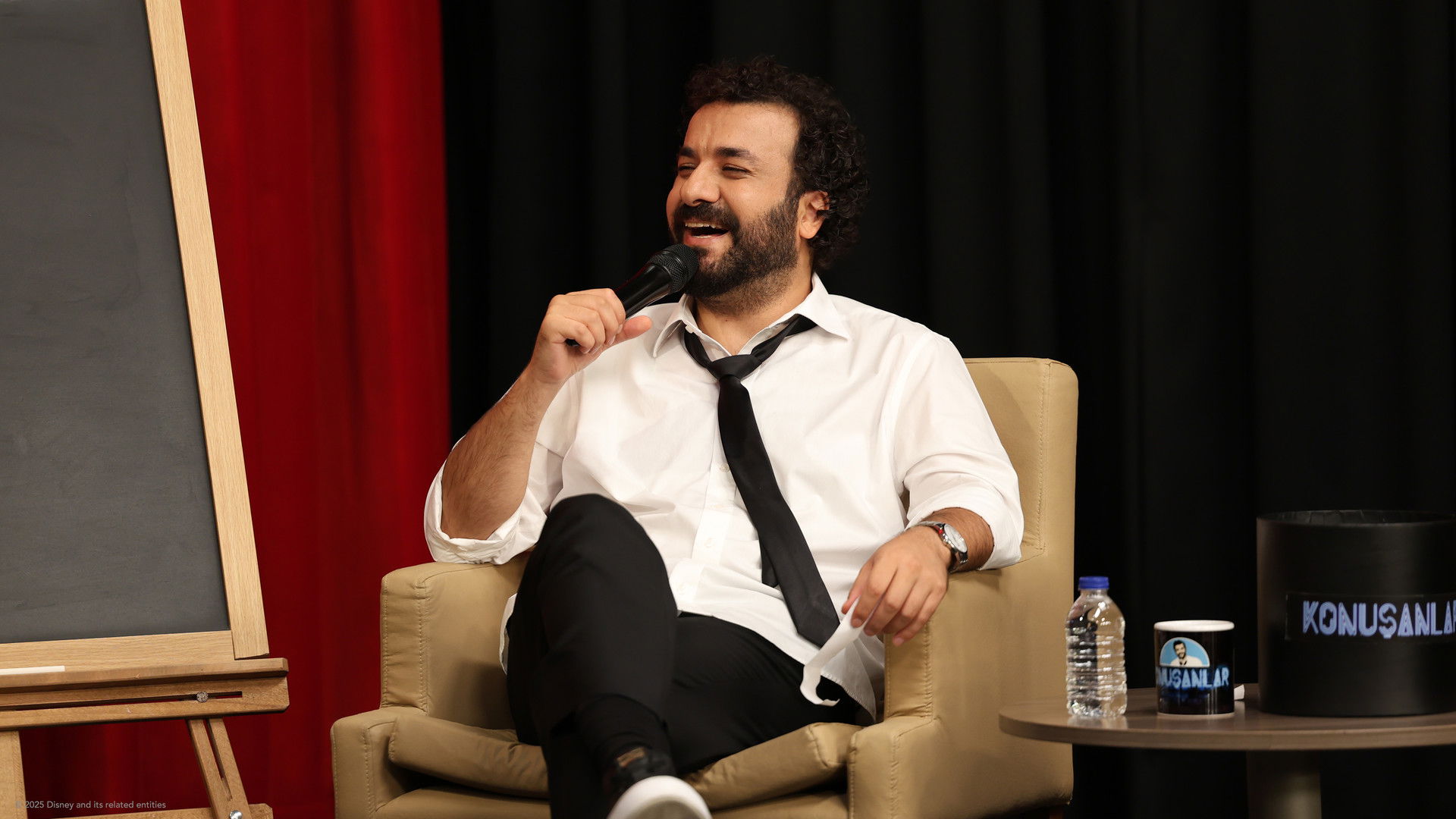 KonuÅanlar Season 1 Episode 9 : Episode 9