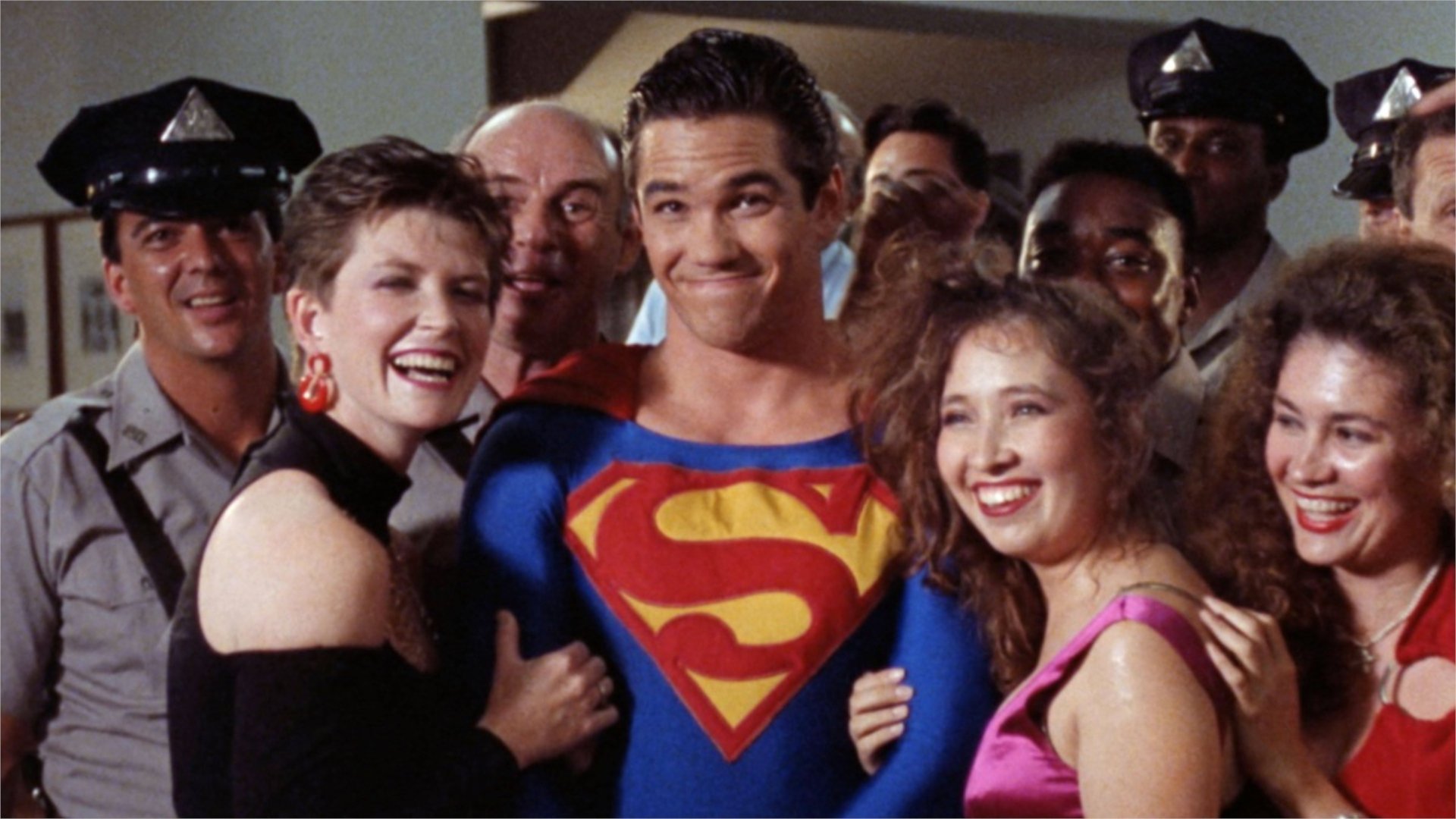 Lois & Clark: The New Adventures of Superman Season 1 Episode 10 : Pheromone, My Lovely