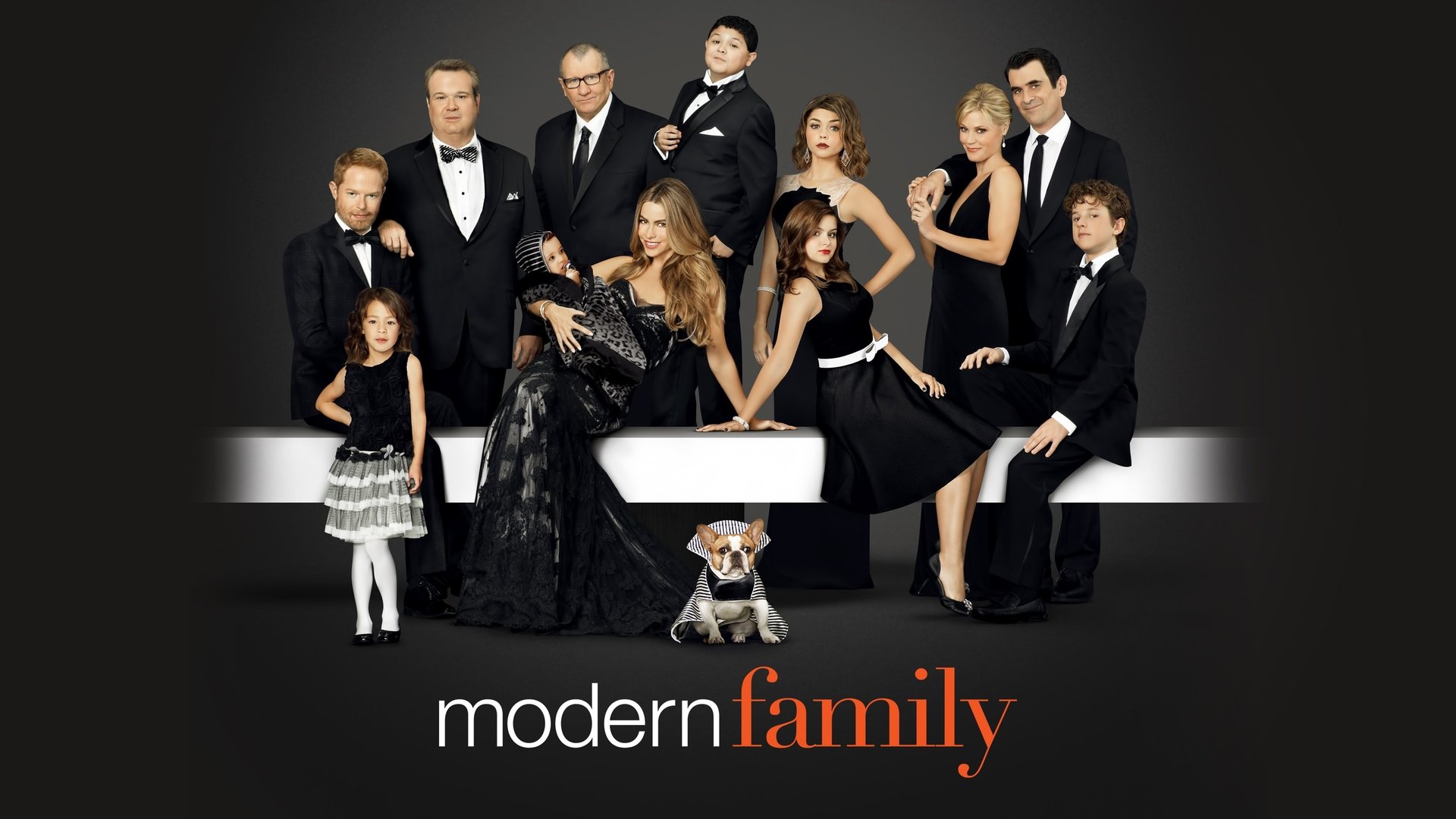 Modern Family Season 3 Episode 4 : Door to Door