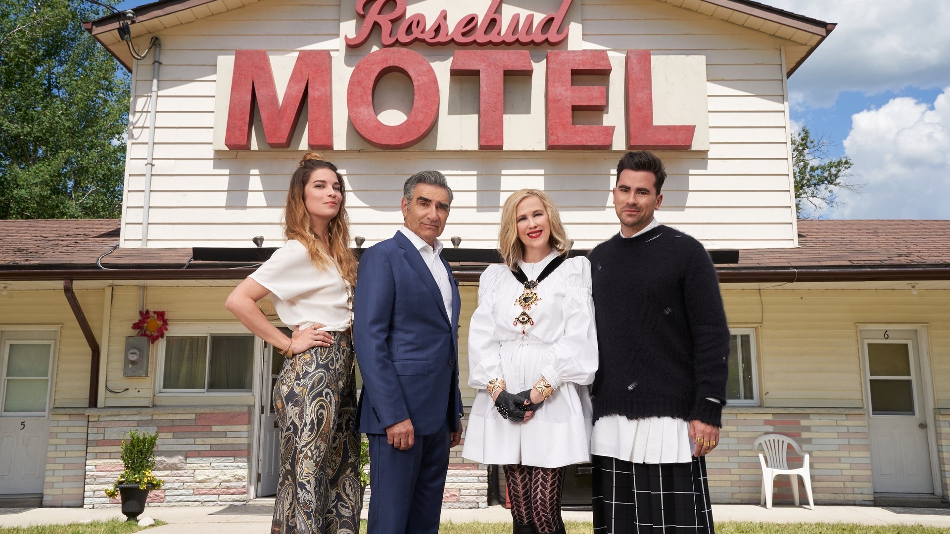 Schitt's Creek Season 3 Episode 3 : New Car