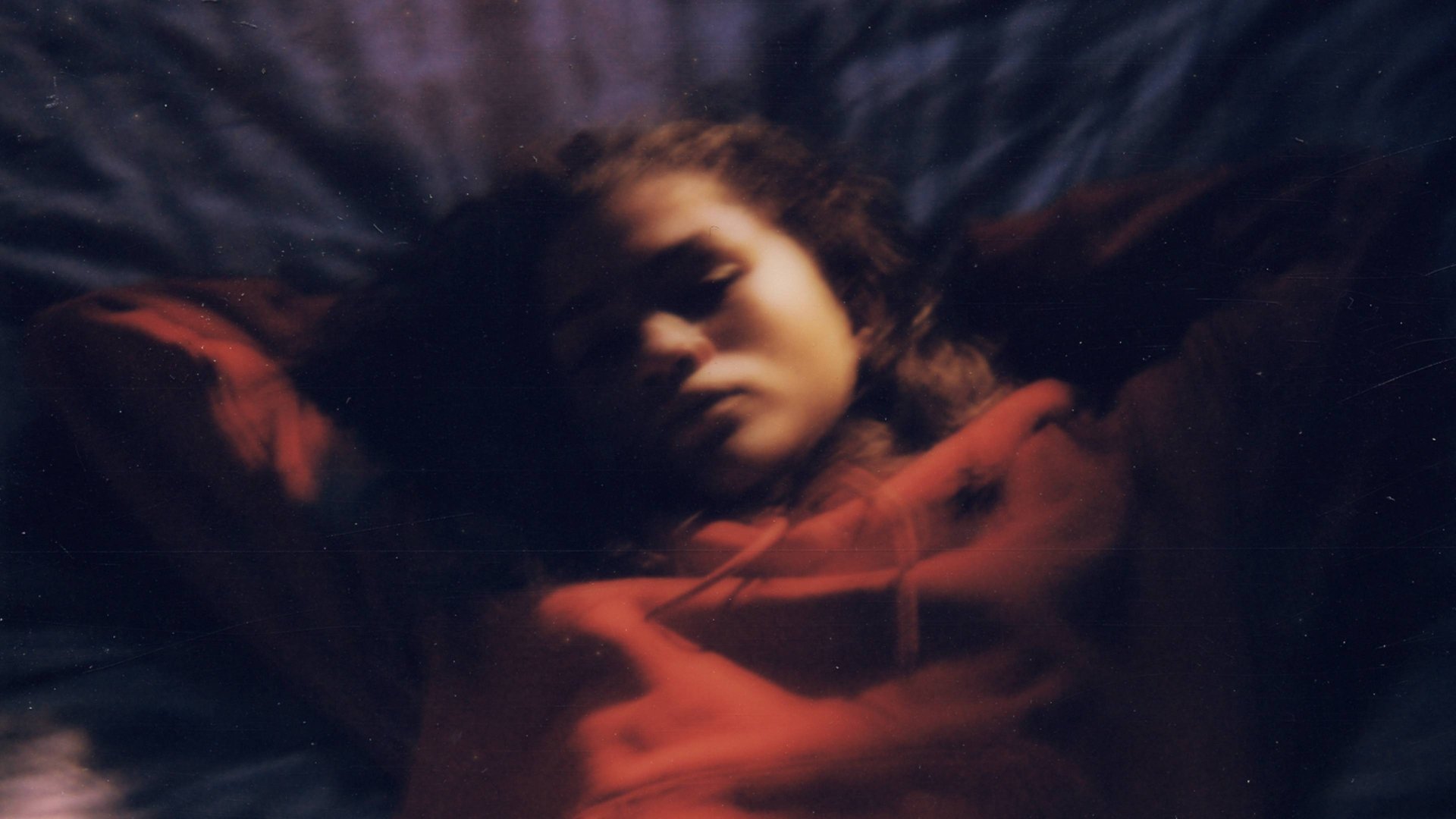 Euphoria Season 1 Episode 7 : The Trials and Tribulations of Trying to Pee While Depressed