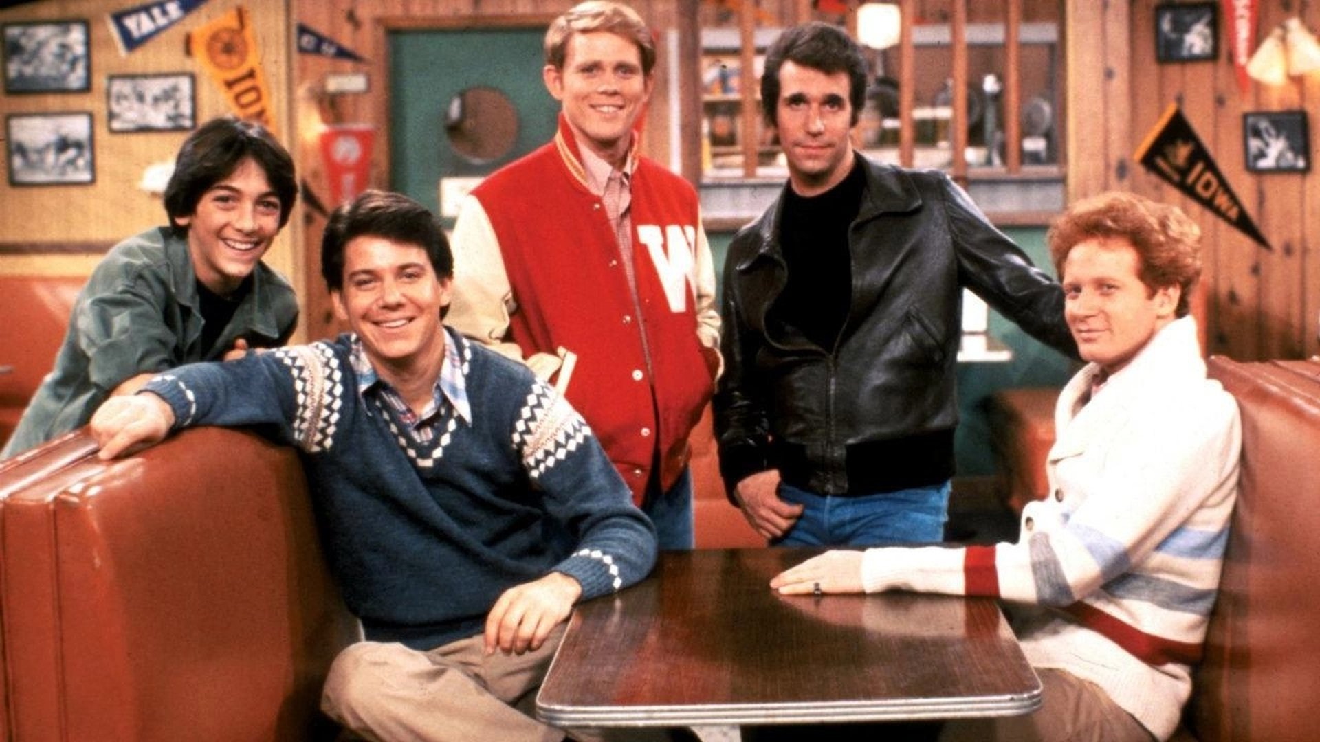 Happy Days Season 4 Episode 11 : Richie Branches Out