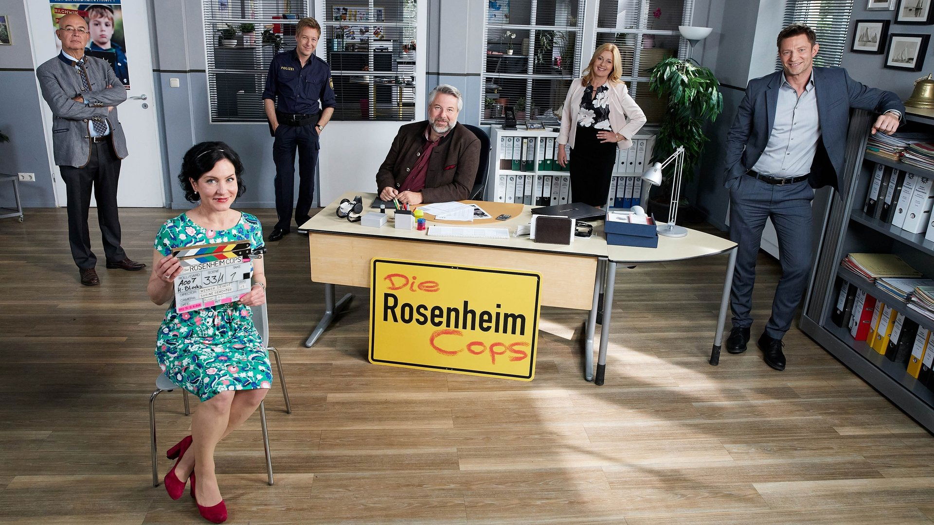 Die Rosenheim-Cops Season 2 Episode 9 : Der Rivale im Kofferraum